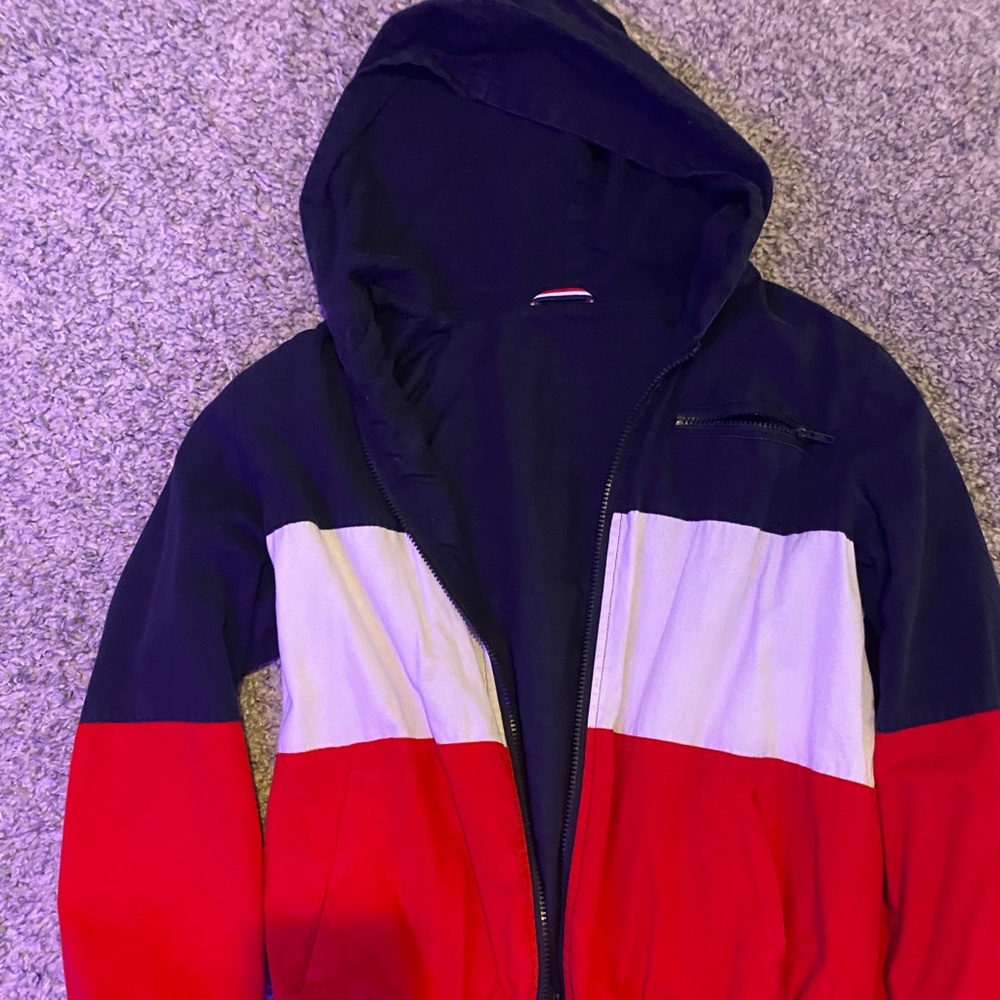 BRANDY MELVILLE 🤍 windbreaker